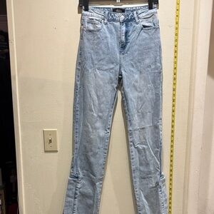 AKIRA Light Wash Straight Leg Jeans